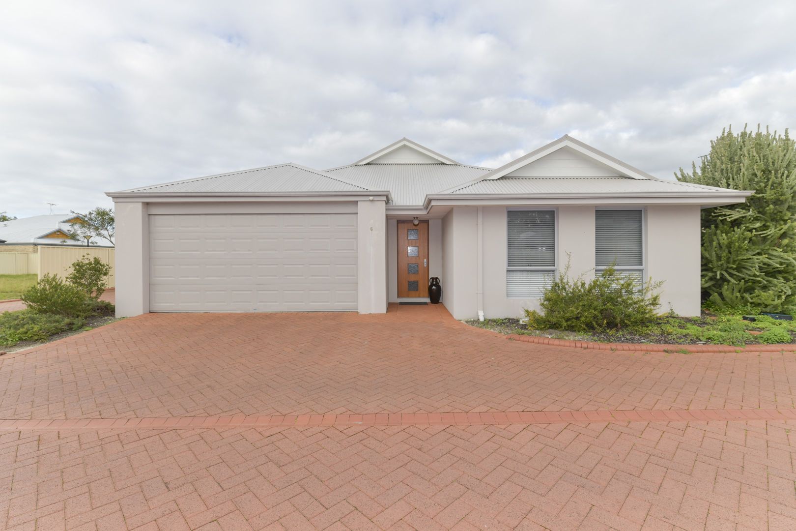 6/14 Thomas Street, West Busselto Property History & Address Research