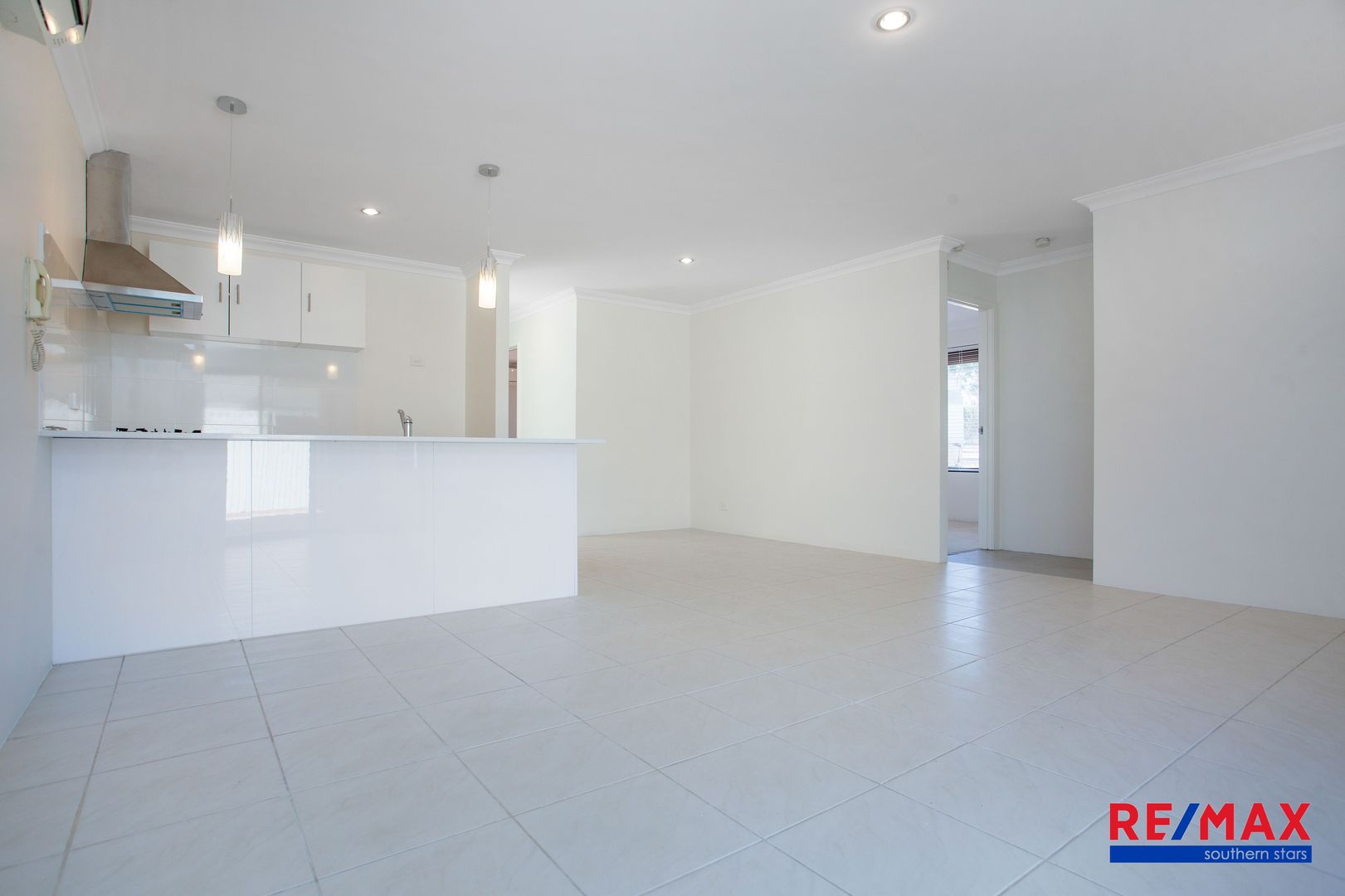 1/147-149 Sevenoaks Street, Cannington WA 6107, Image 2