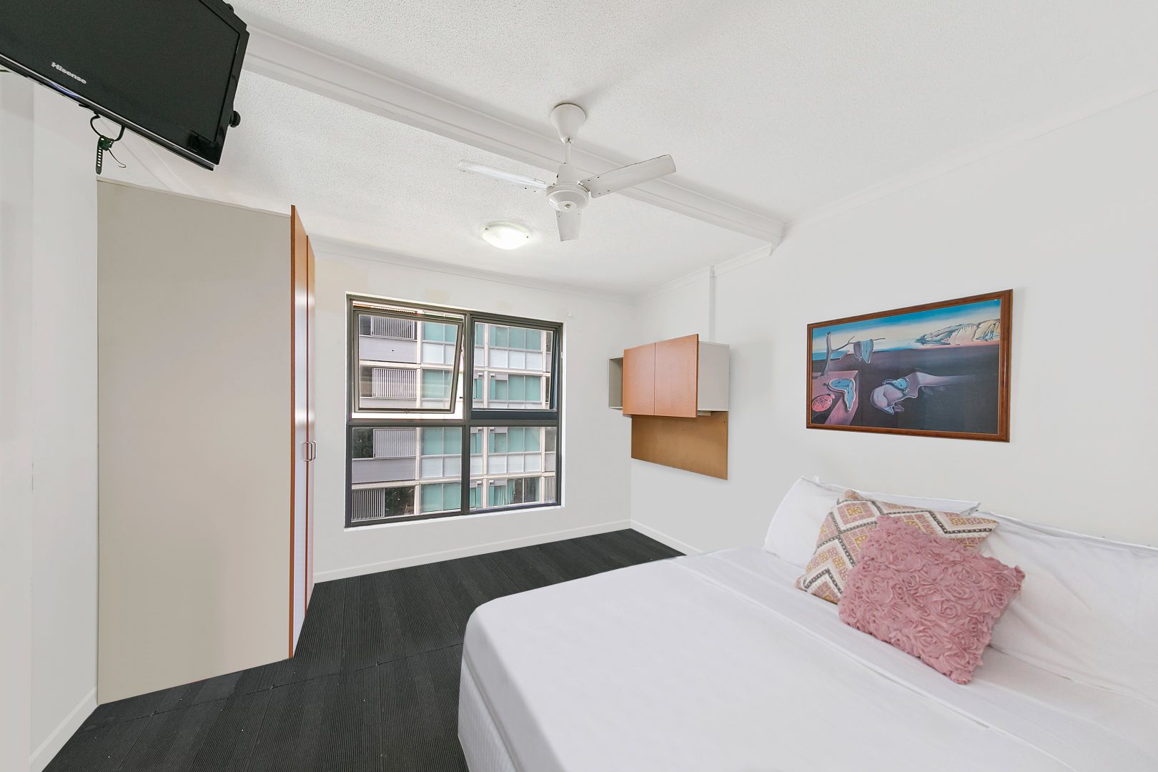 801/188 Shafston Avenue, Kangaroo Point QLD 4169, Image 2