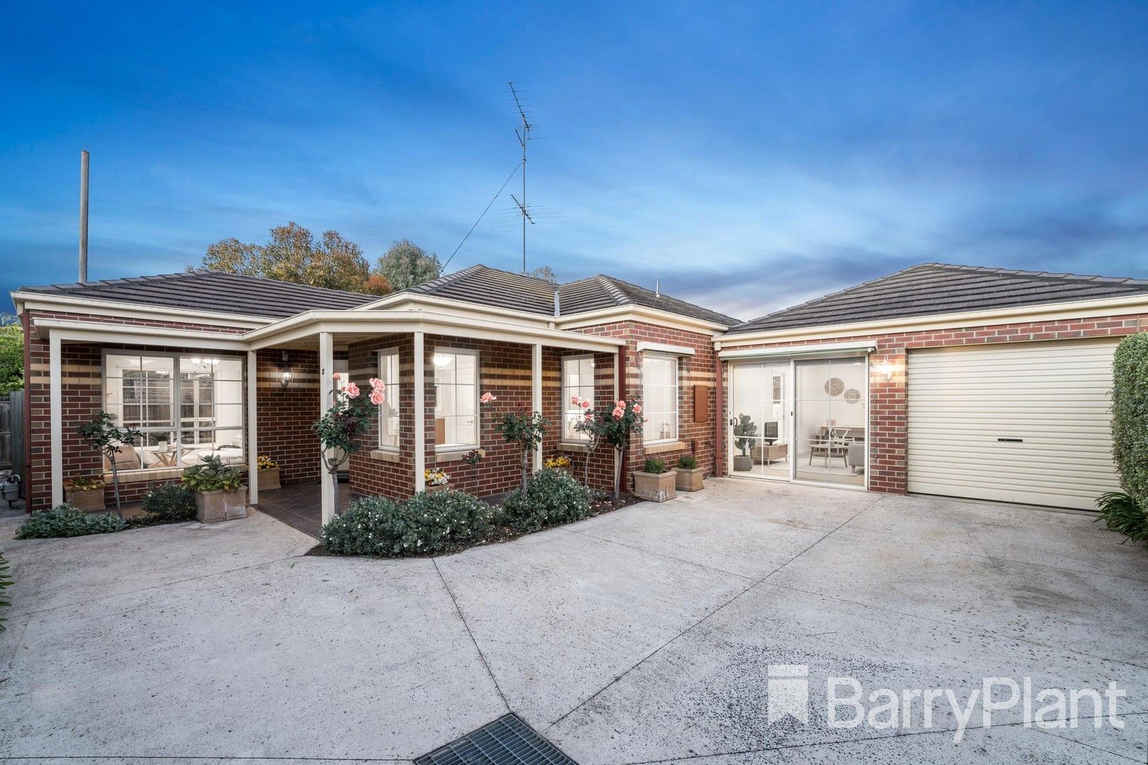 2/15 Patern Street, Highton VIC 3216, Image 0