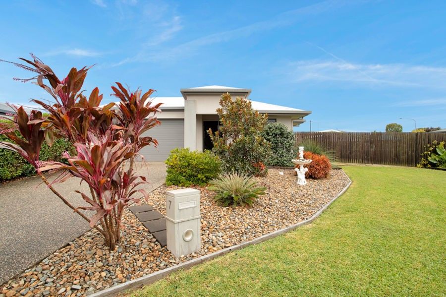 7 Cove Court, Bakers Creek QLD 4740, Image 0