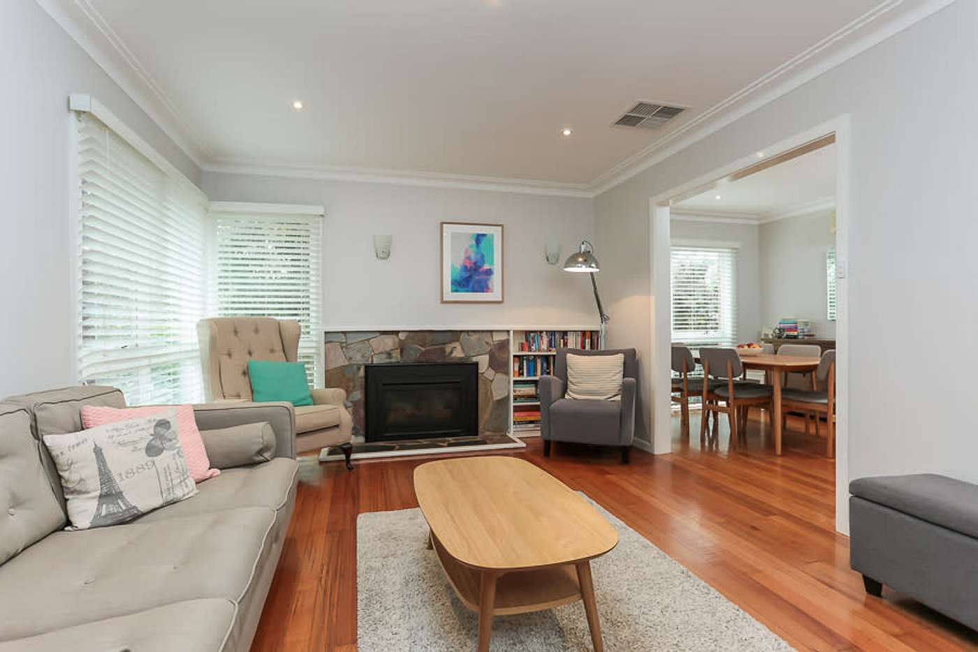 21 Forest Road, Forest Hill VIC 3131, Image 2