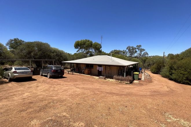 Picture of 4 Deepdale Road, WEST TOODYAY WA 6566