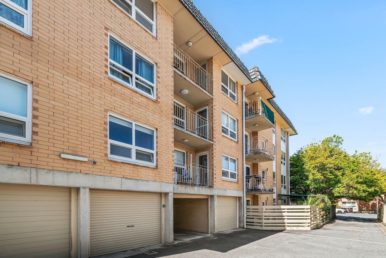 1 bedrooms Apartment / Unit / Flat in 6/15 Byron Street GLENELG SA, 5045