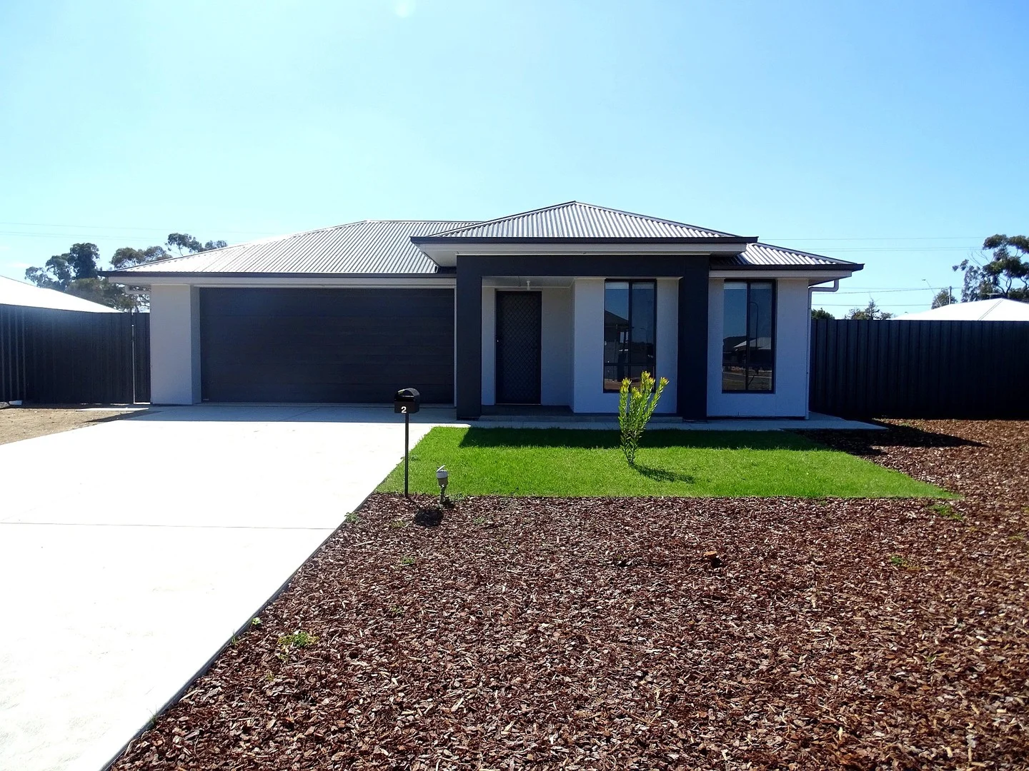 2 Murrundi Crescent, Murray Bridge SA 5253