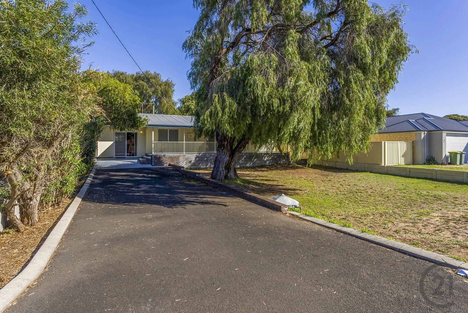 12 Lochinvar Street, Madora Bay WA 6210