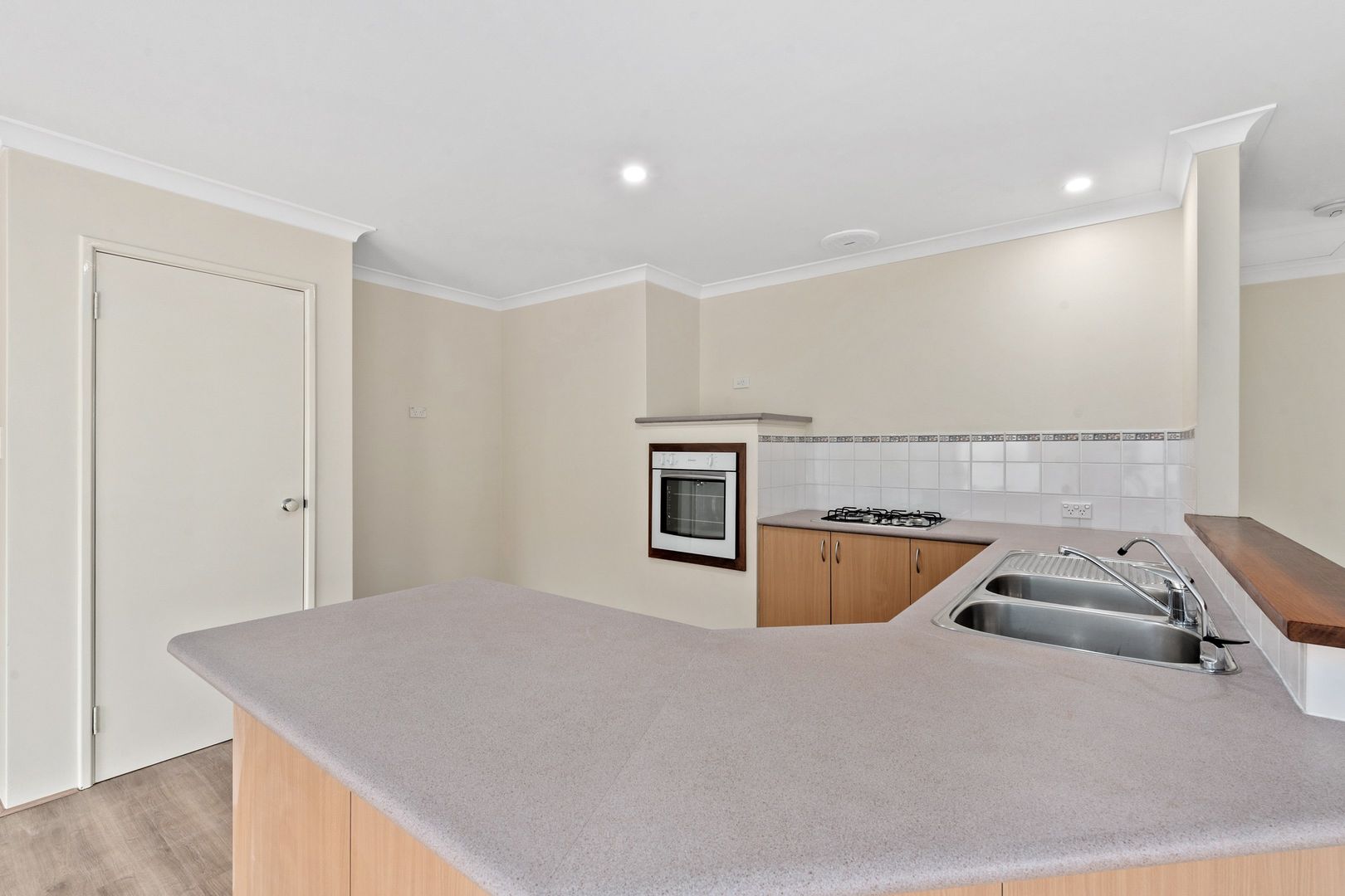 17a Batavia Place, Kallaroo WA 6025, Image 2