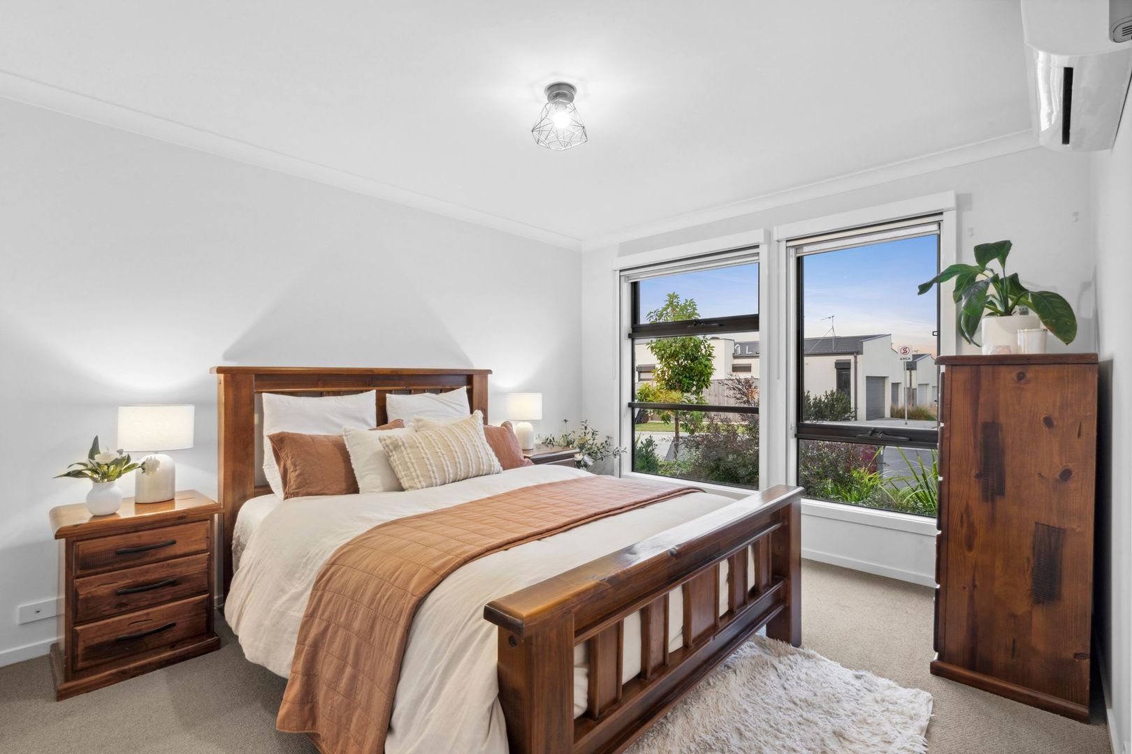 2-6 Hart Loop, Charlemont VIC 3217, Image 2