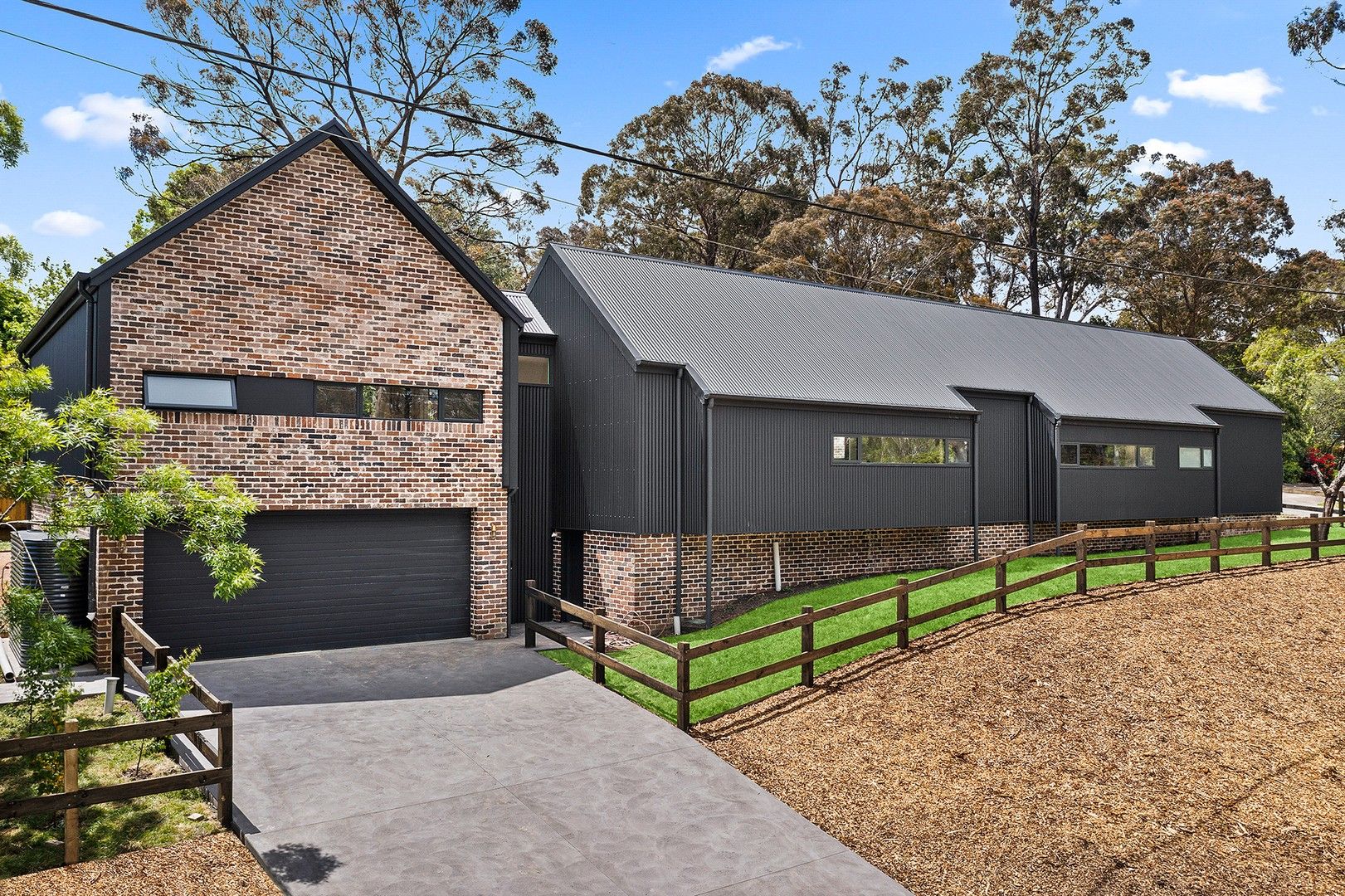 4 bedrooms House in 17 Ross Street BUNDANOON NSW, 2578