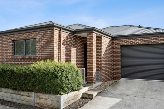 Picture of 3/34 Weeroona Avenue, HAMLYN HEIGHTS VIC 3215