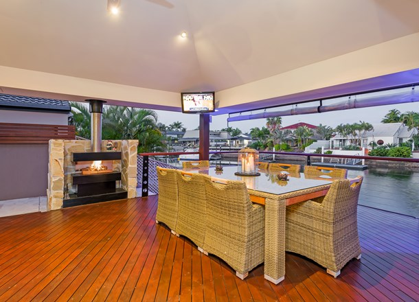 60 Midnight Court, Runaway Bay QLD 4216