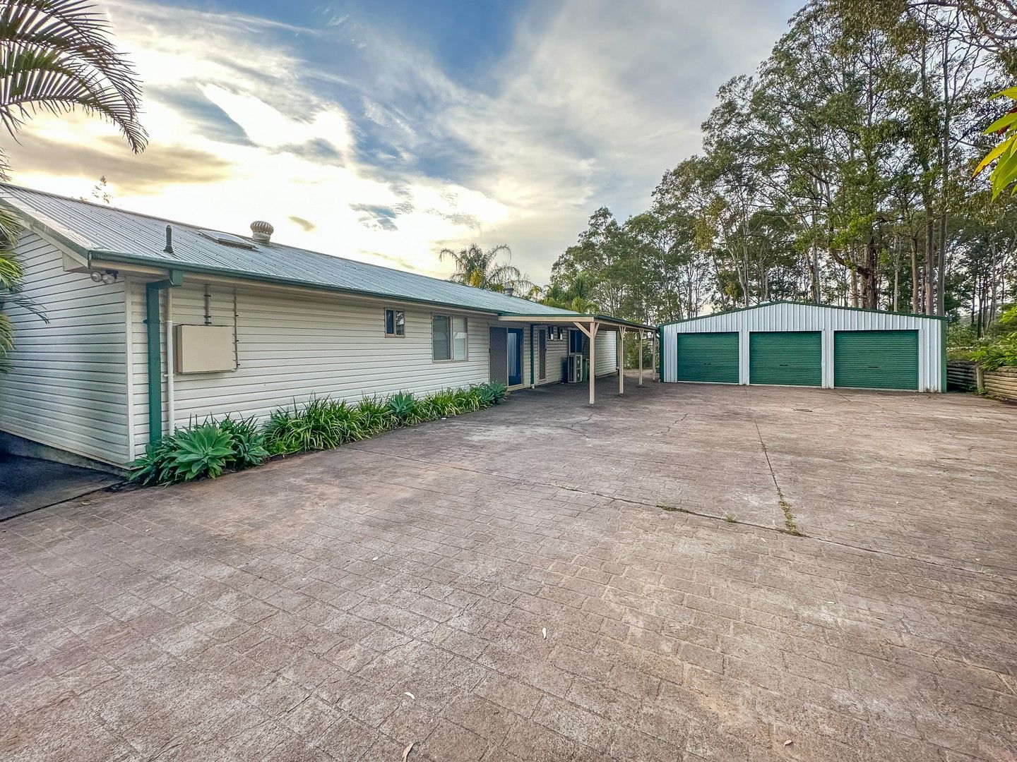 9 Burlington Avenue, Jilliby NSW 2259, Image 0