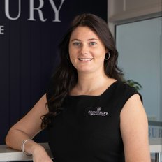 Courtney Hunter, Property manager