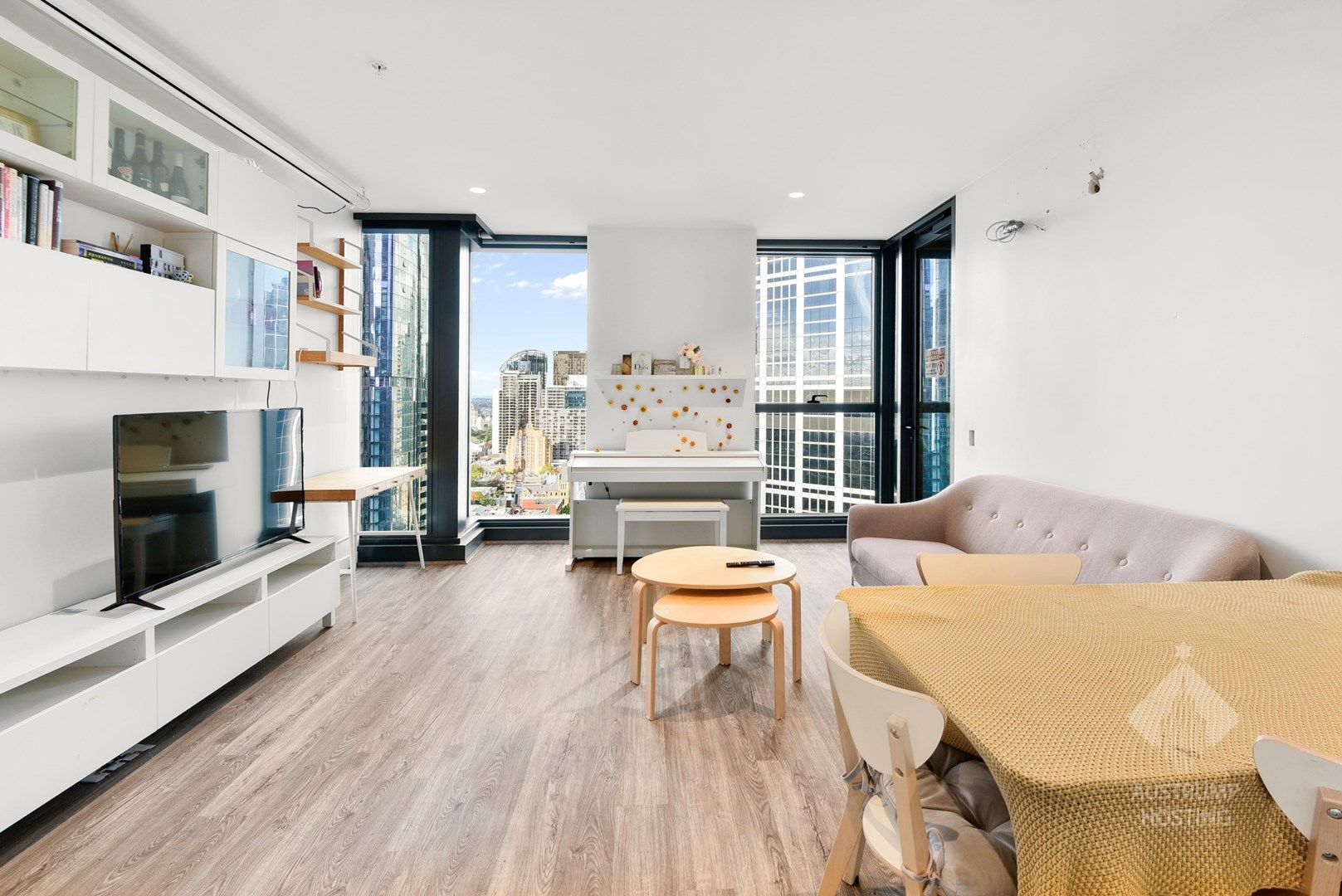 2 bedrooms Apartment / Unit / Flat in 2806/285 La Trobe Street MELBOURNE VIC, 3000