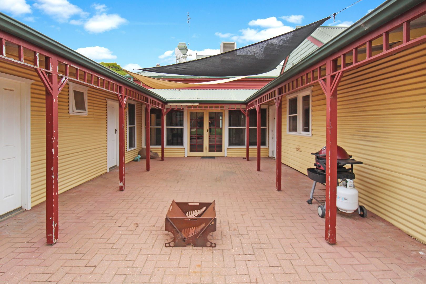 419 Church Street, Hay NSW 2711, Image 2