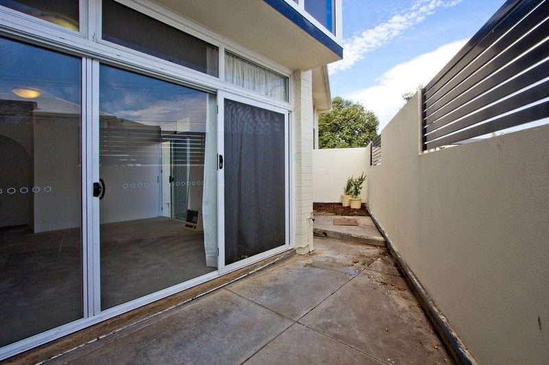 2/66 Seaview Road, West Beach SA 5024, Image 2