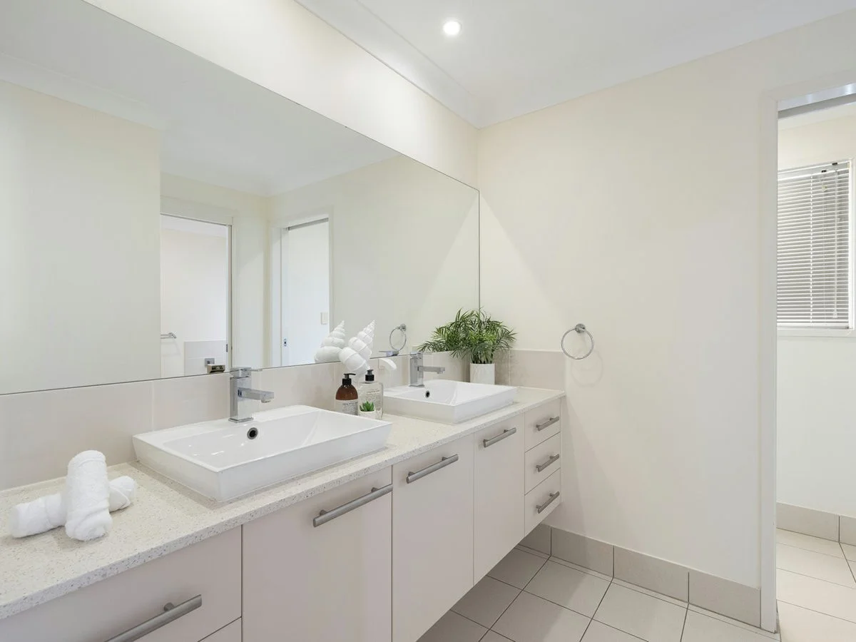 Additional image 22 of 8 Golden Place, Robertson QLD 4109