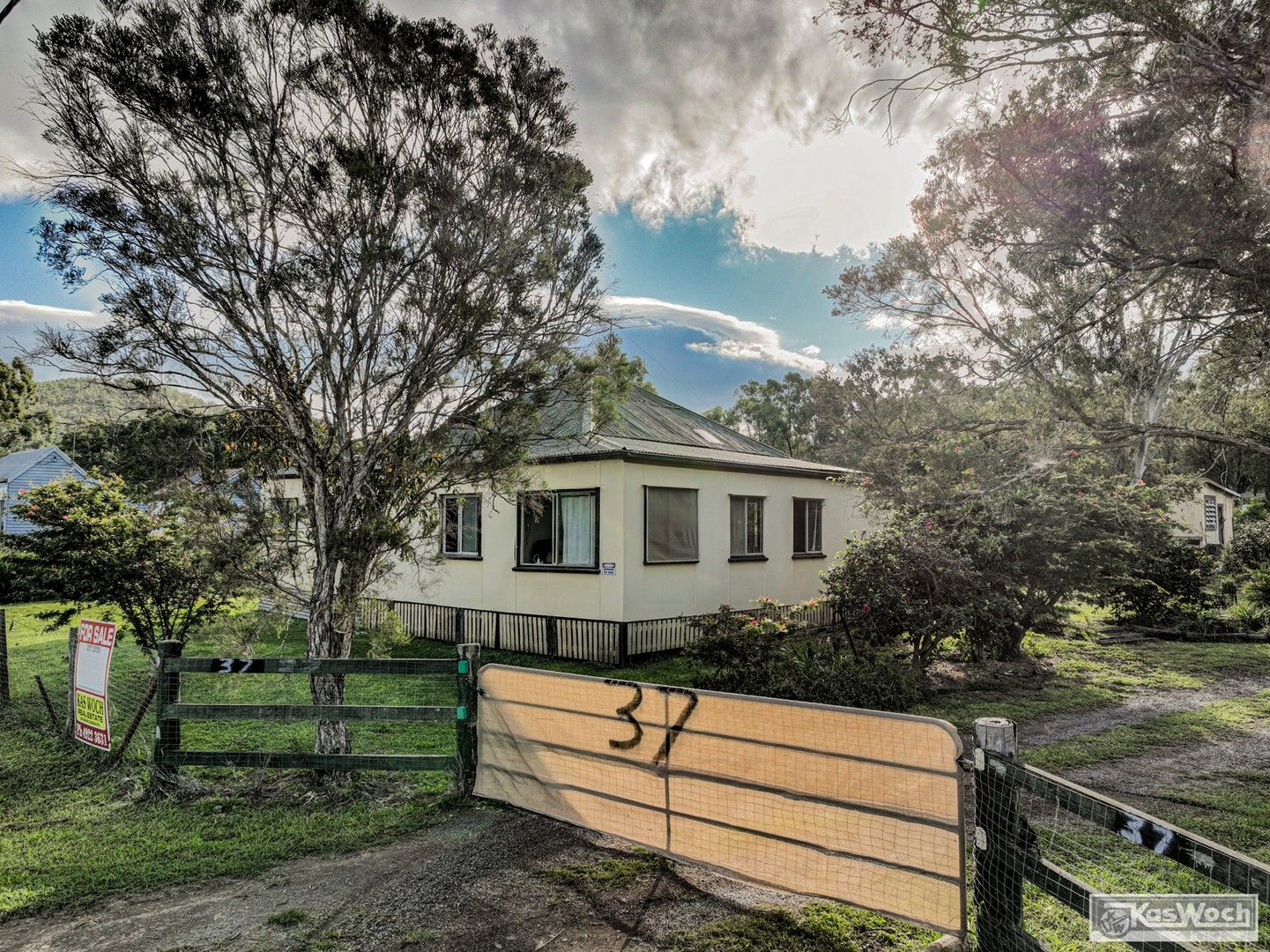 37 MARION STREET, Stanwell QLD 4702, Image 1