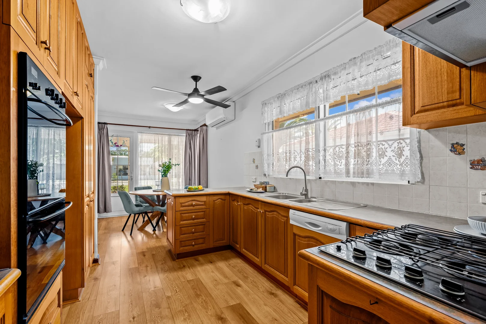 Additional image 9 of 290 Robinson Avenue, Cloverdale WA 6105