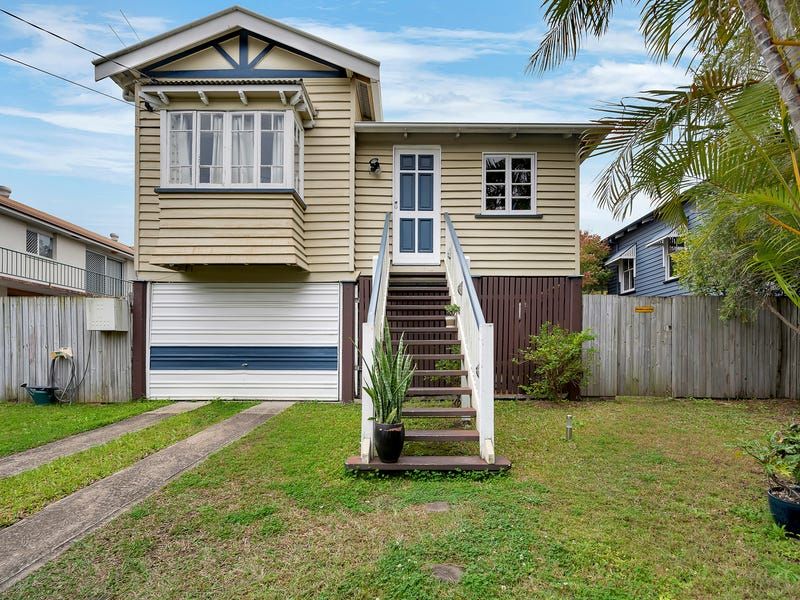 3 bedrooms House in 40 Belgrave Street BALMORAL QLD, 4171