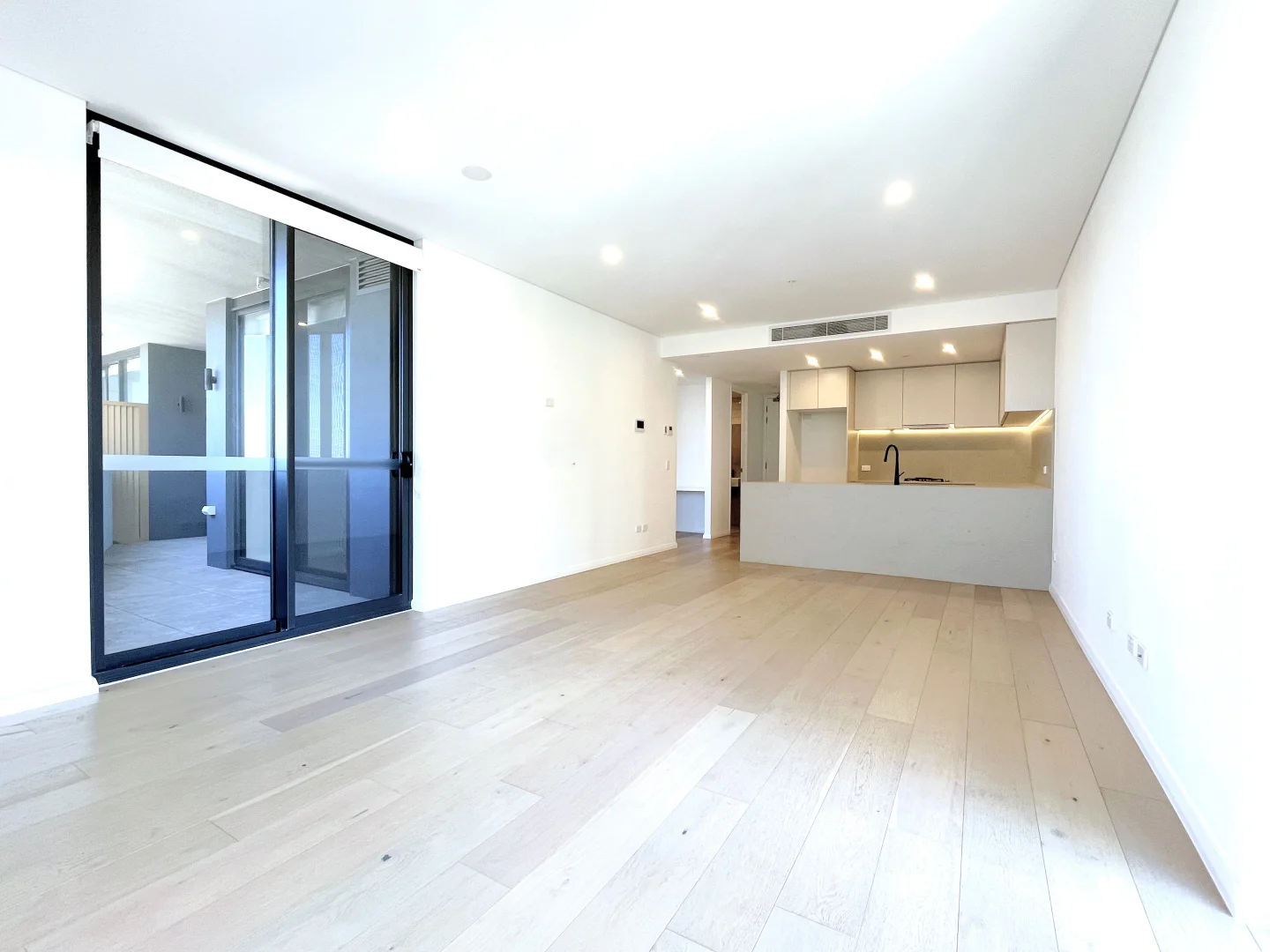 Additional image 5 of 604/80 Regent Street, Kogarah NSW 2217