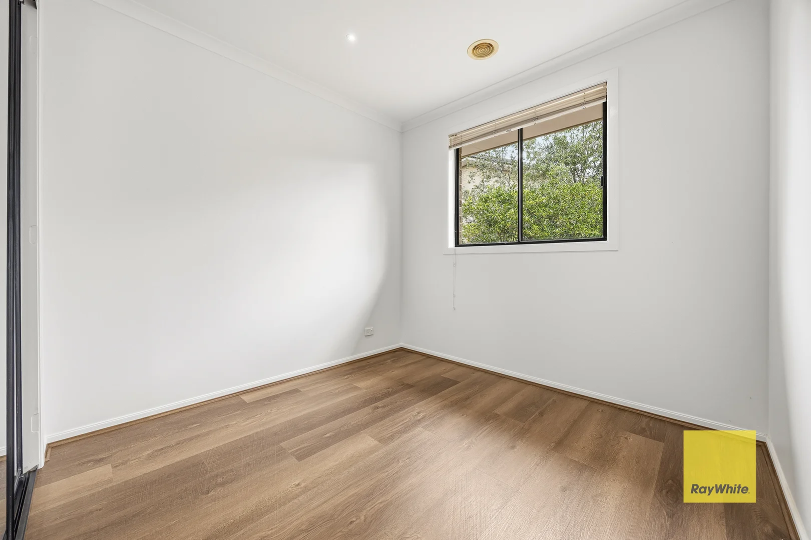 Additional image 3 of 258 Sanctuary Lakes North Boulevard, Point Cook VIC 3030