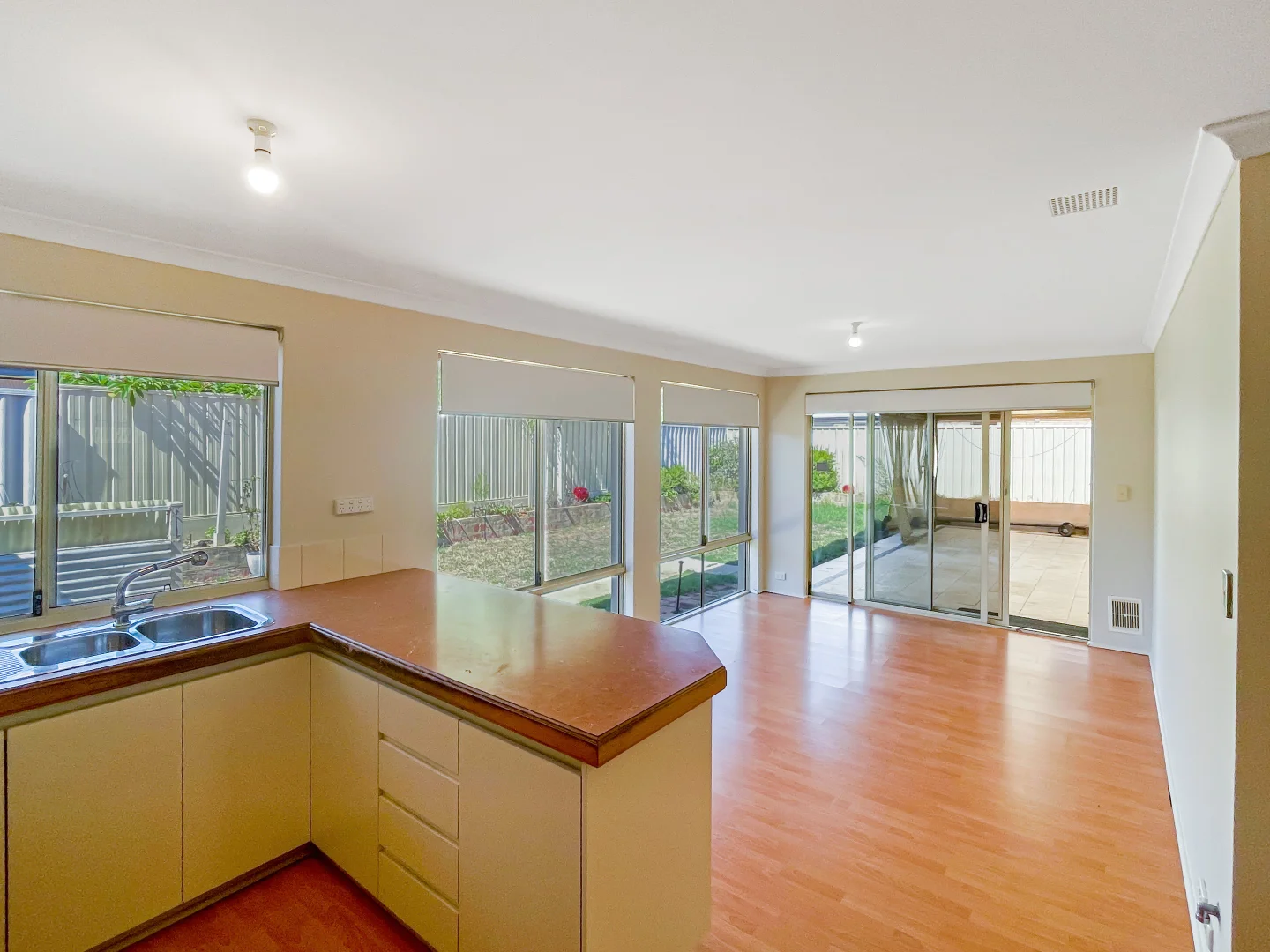 Additional image 5 of 2 Carmana Ln, Warnbro WA 6169