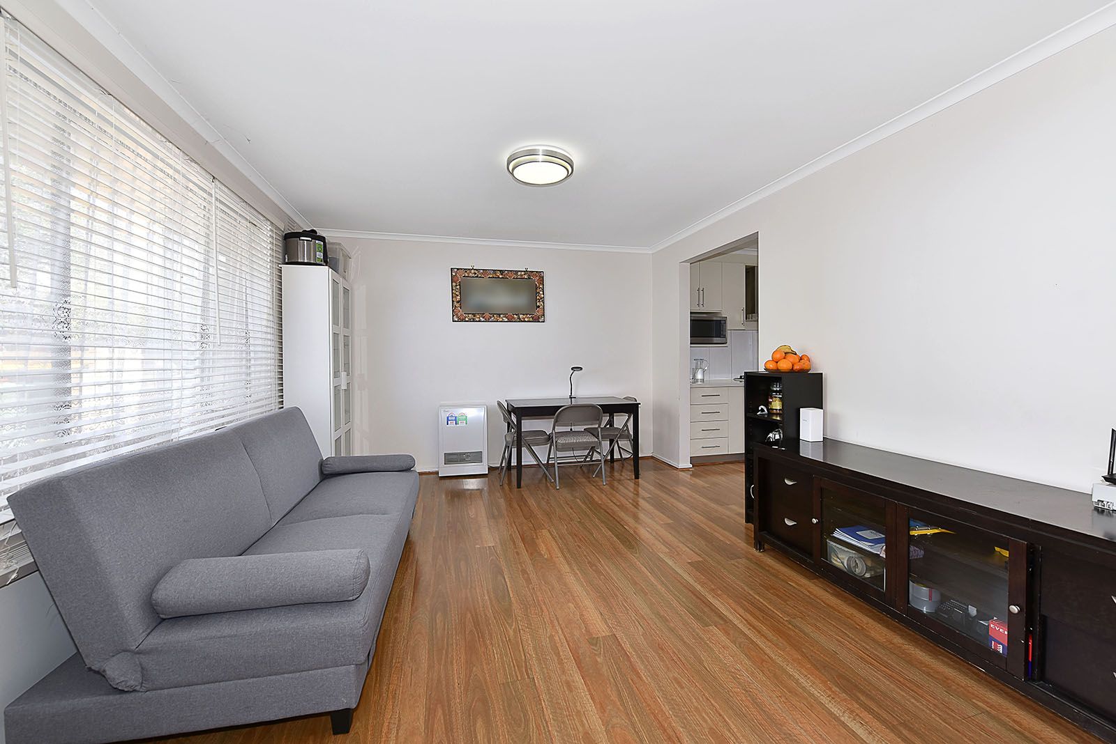 2 bedrooms Apartment / Unit / Flat in 1/10 Larnoo Ave BRUNSWICK WEST VIC, 3055