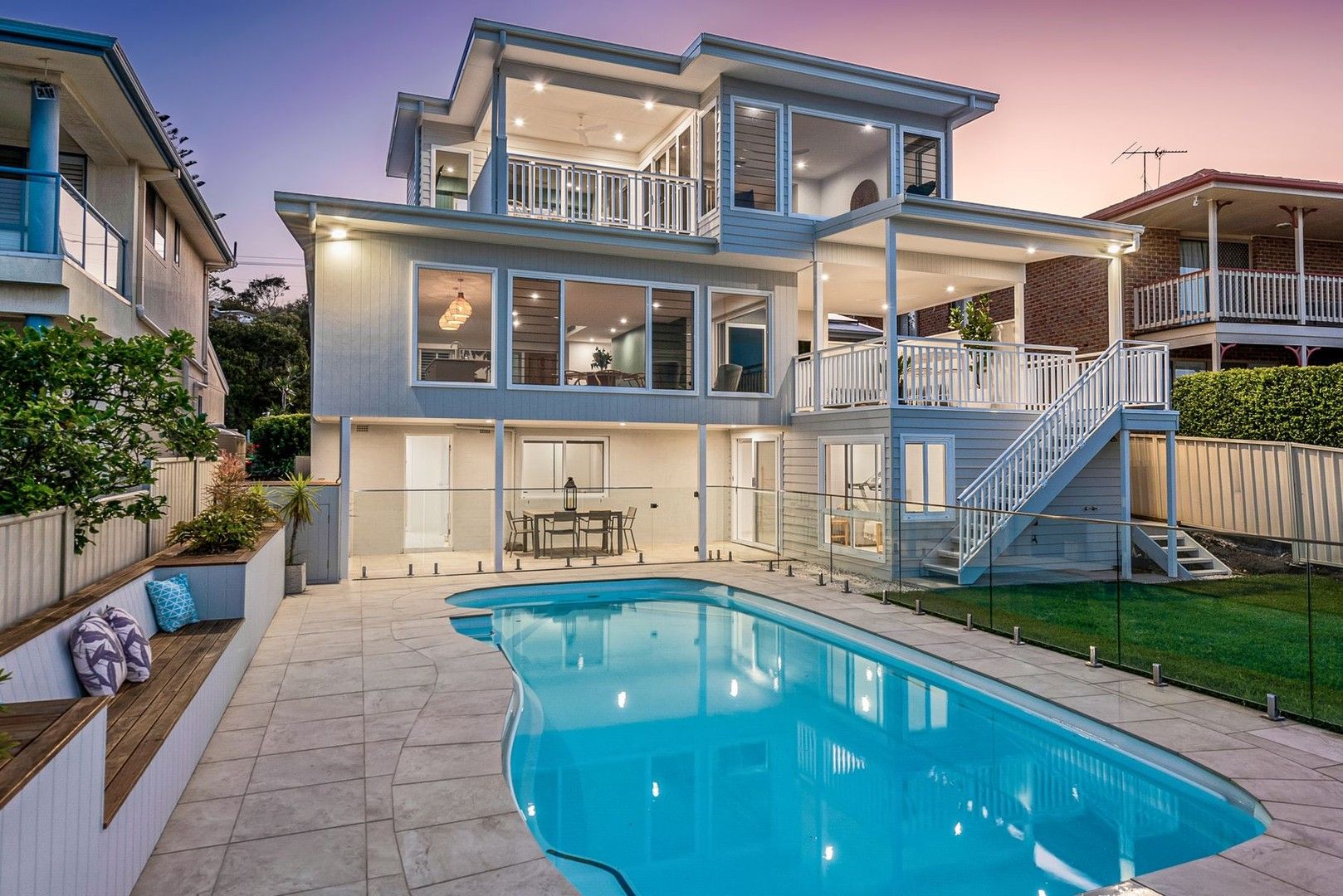 35 Park Avenue, Caves Beach NSW 2281, Image 0