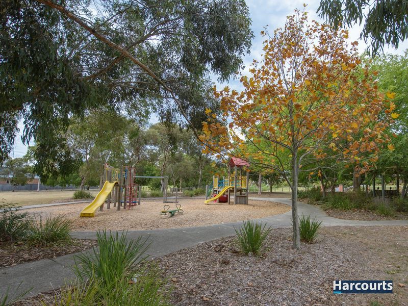 44 Sherwood Way, Lysterfield VIC 3156, Image 2