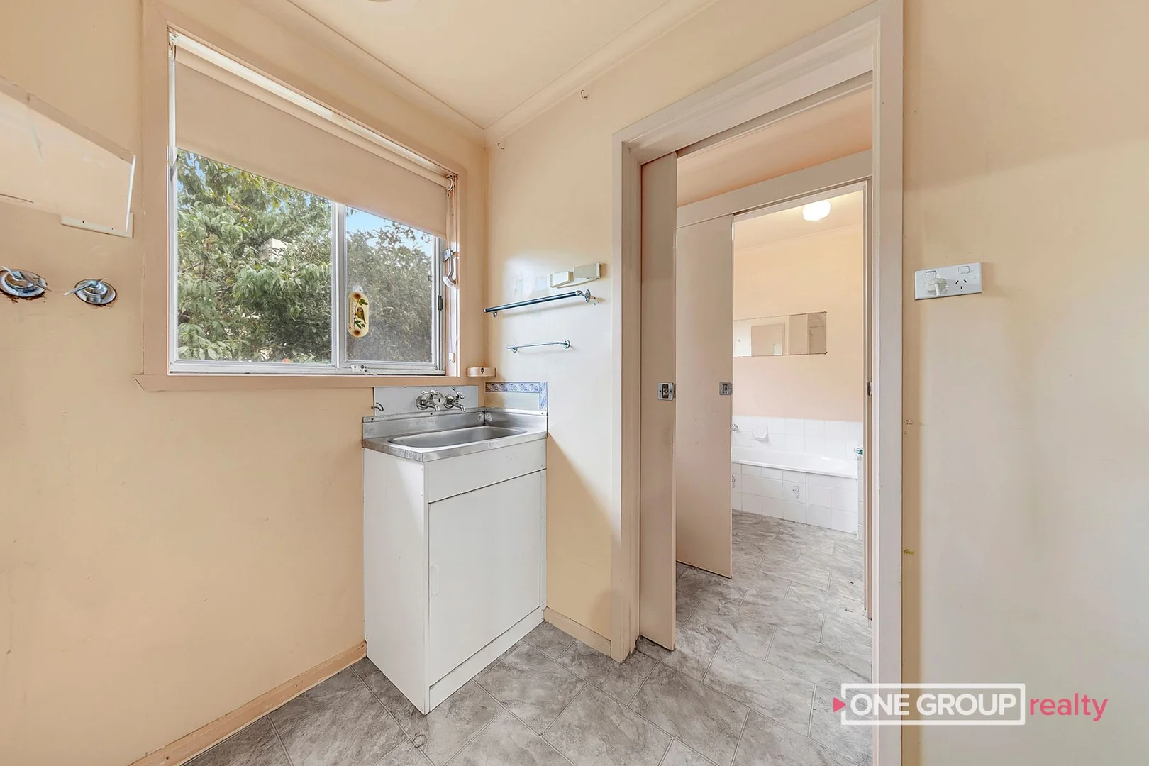 Additional image 8 of 4 Karnak Crescent, Coolaroo VIC 3048