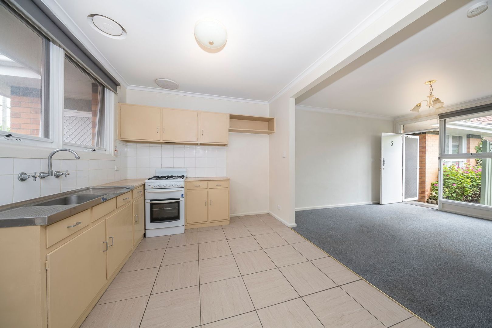 3/6 Lincoln Road, Essendon VIC 3040, Image 2