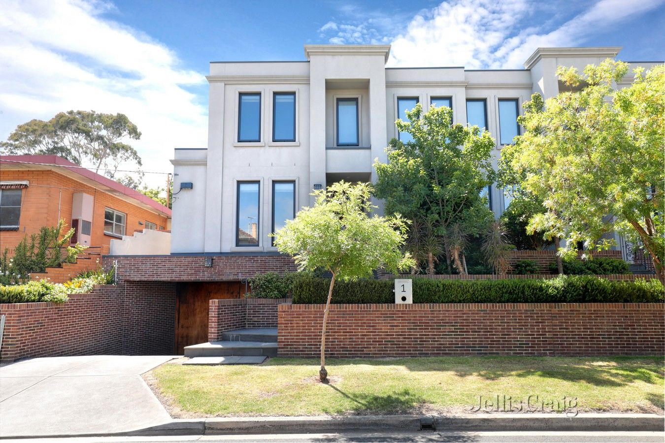 1 Ellerslie Place, Toorak Property History & Address Research Domain