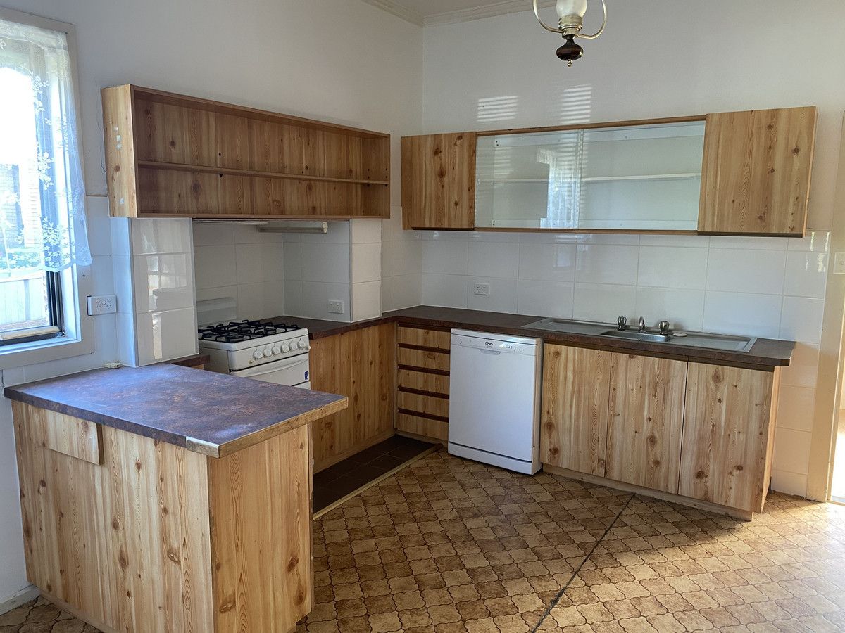 62 Coleraine Road, Hamilton VIC 3300 House For Rent Domain