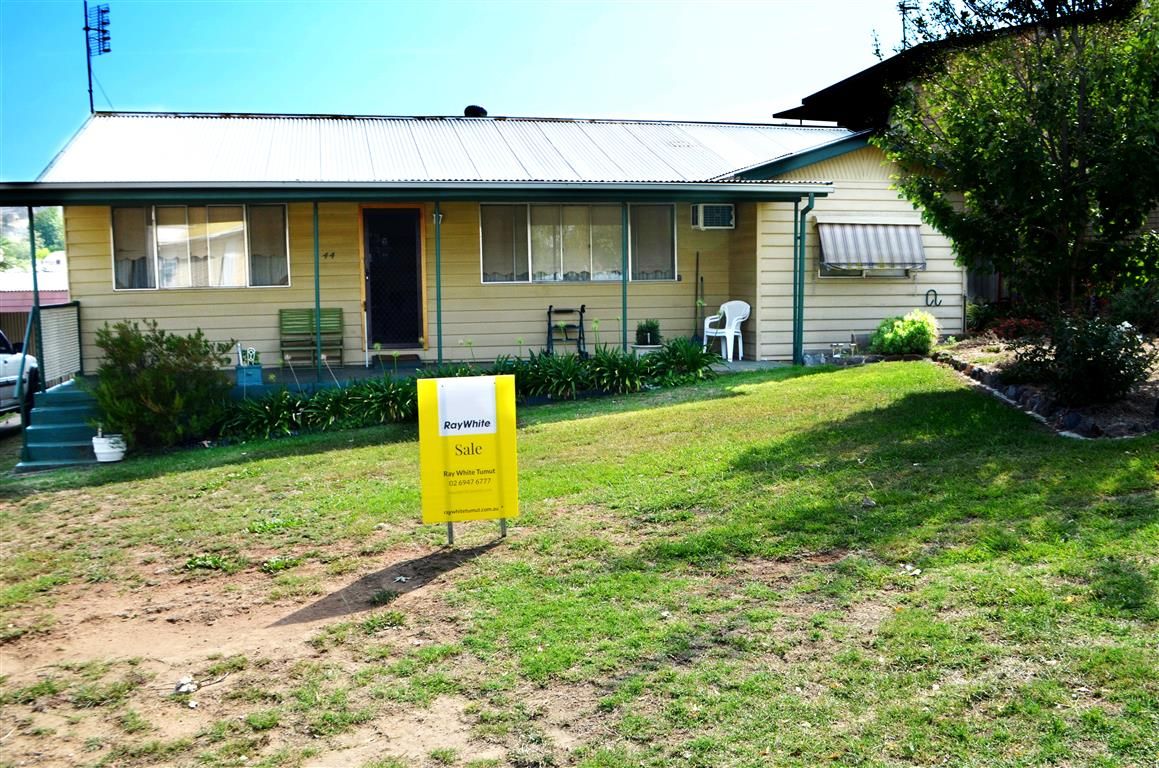 44 Lockhart Street, Adelong NSW 2729, Image 0