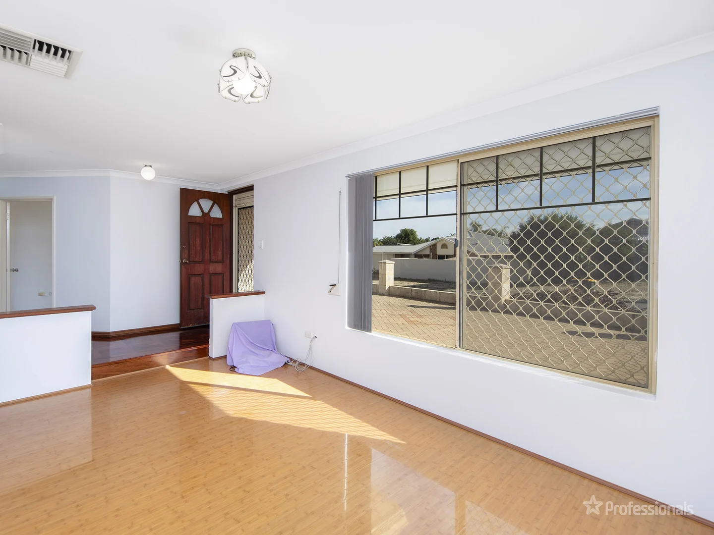 Additional image 9 of 11 Ellenbrae Place, Marangaroo WA 6064