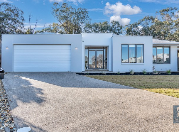 6 Airdrie Court, Moama NSW 2731