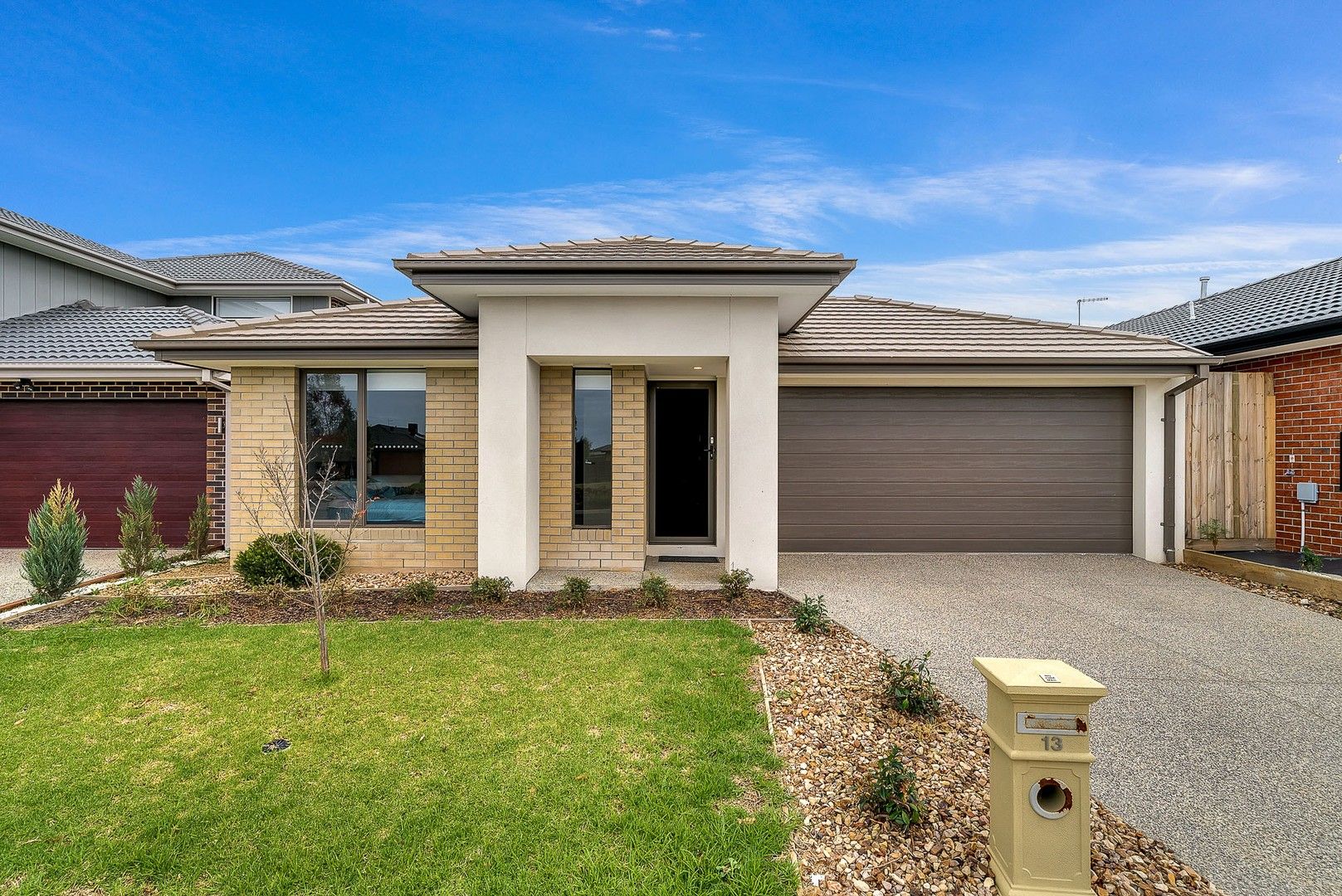 4 bedrooms House in 13 Golders Crescent WYNDHAM VALE VIC, 3024