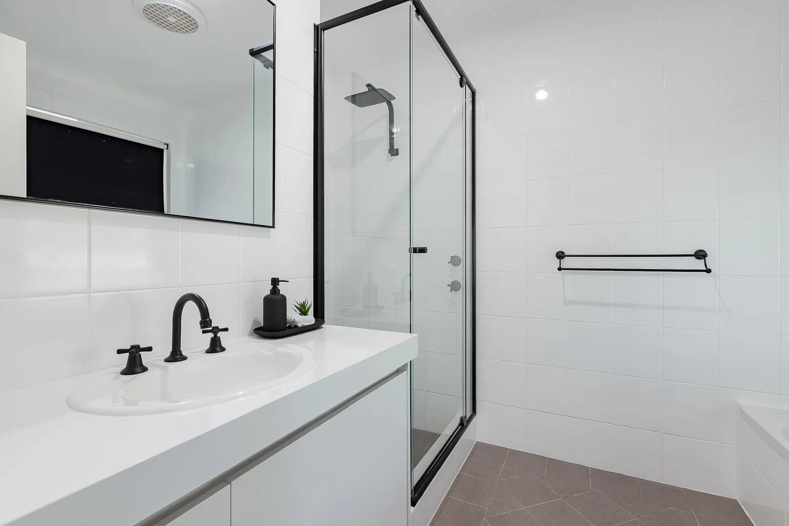 Additional image 11 of 14 Brockwell Place, Oakford WA 6121