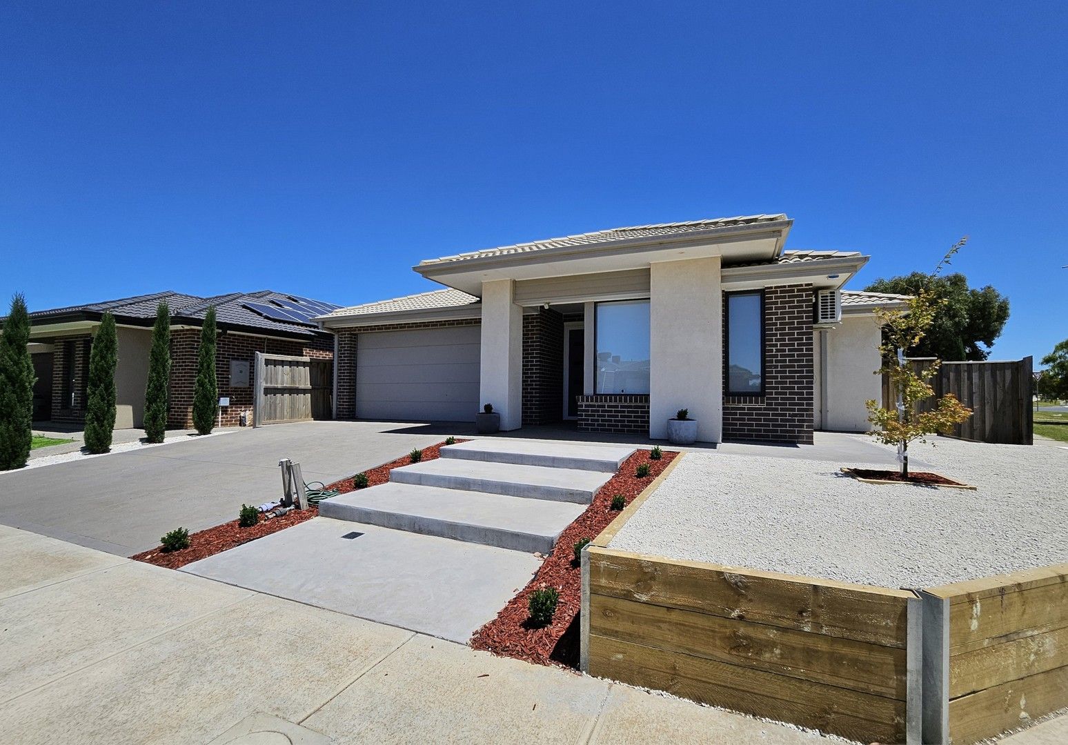 4 bedrooms House in 21 Portland Avenue TRUGANINA VIC, 3029