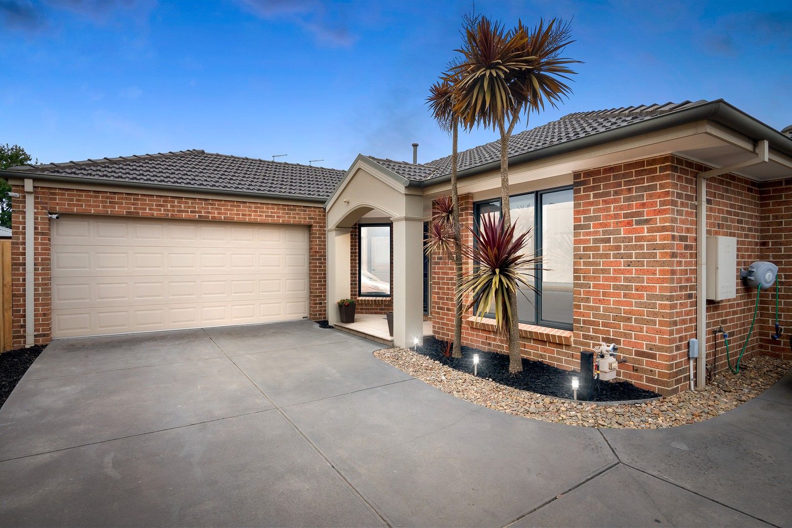 3 bedrooms Apartment / Unit / Flat in 2/85 Ormond Road CLAYTON VIC, 3168