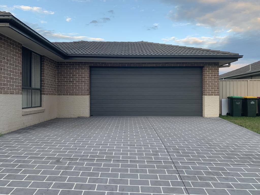 4 bedrooms House in 12 ROBINIA WAY CESSNOCK NSW, 2325