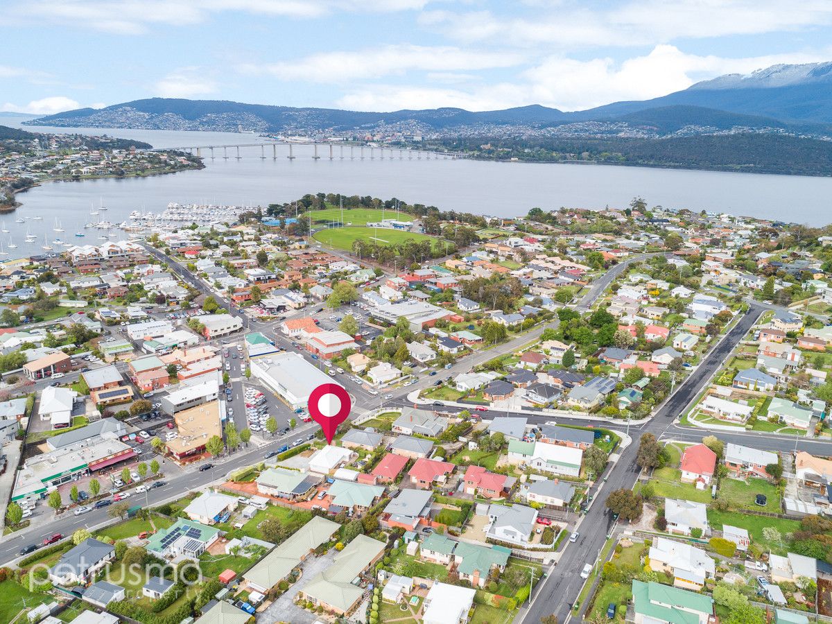 228 Derwent Avenue, Lindisfarne TAS 7015, Image 1