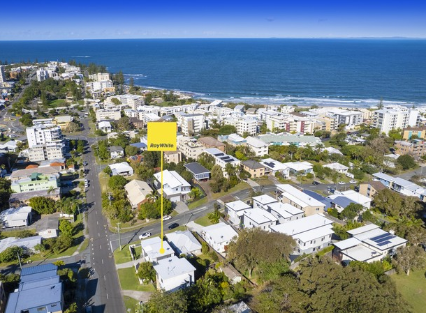 8 Upper Gay Terrace, Kings Beach QLD 4551