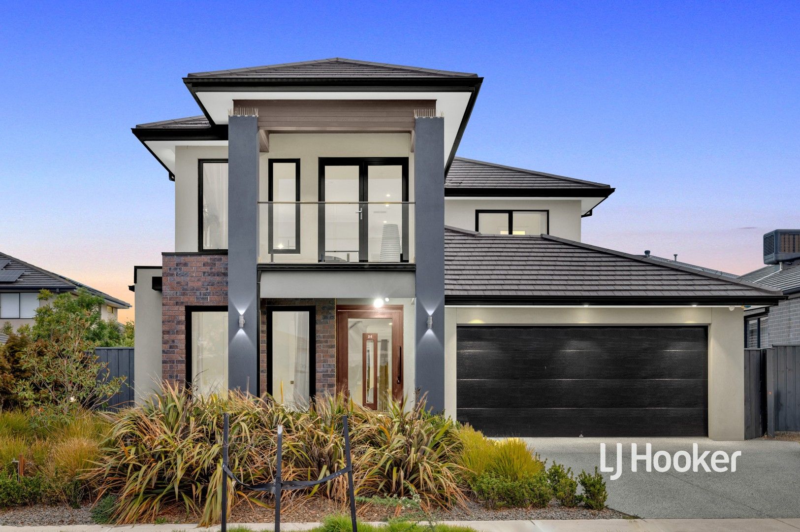 4 bedrooms House in 36 Wavertree Crescent WERRIBEE VIC, 3030