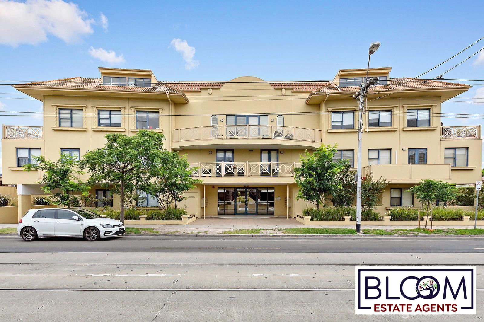 1 bedrooms Apartment / Unit / Flat in 5/1083 - 1089 Glen Huntly Road GLEN HUNTLY VIC, 3163