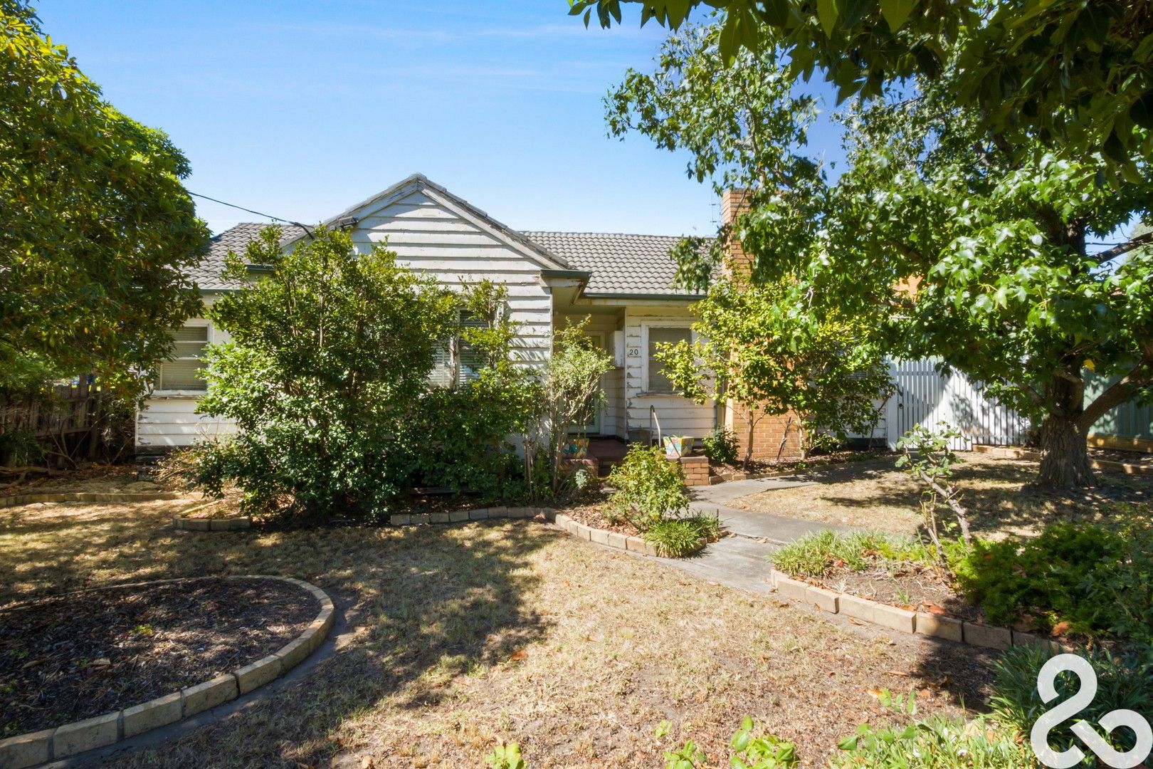 4 bedrooms House in 20 Glasgow Avenue RESERVOIR VIC, 3073