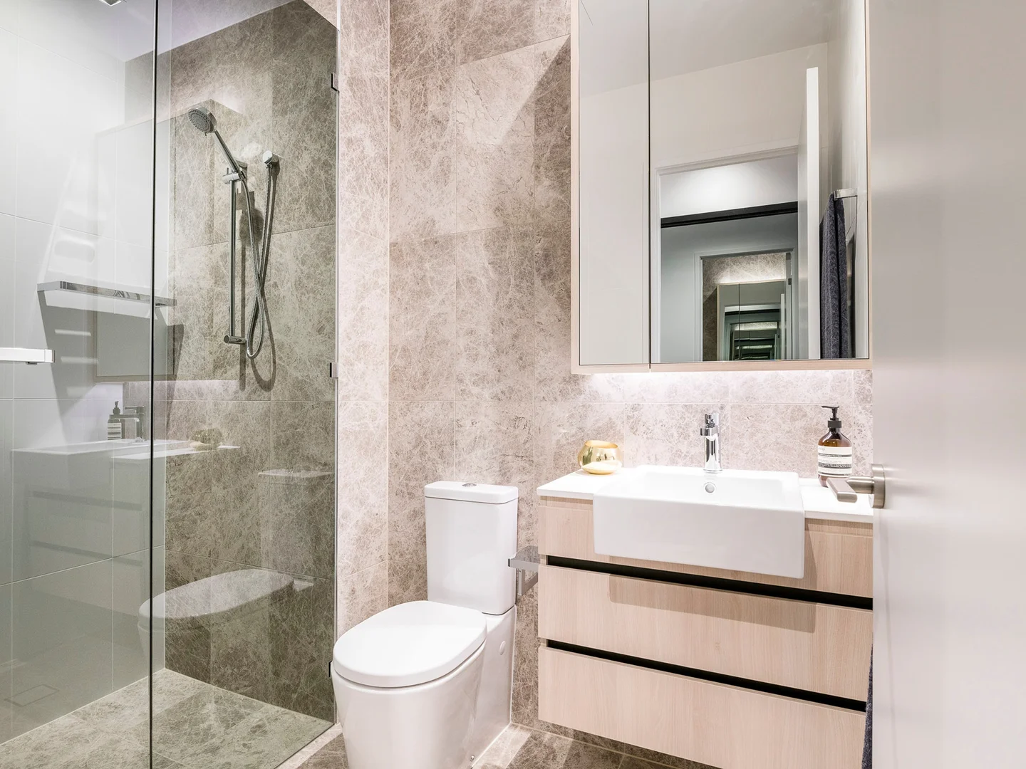 Additional image 13 of 1505/18 Longland Street, Newstead QLD 4006