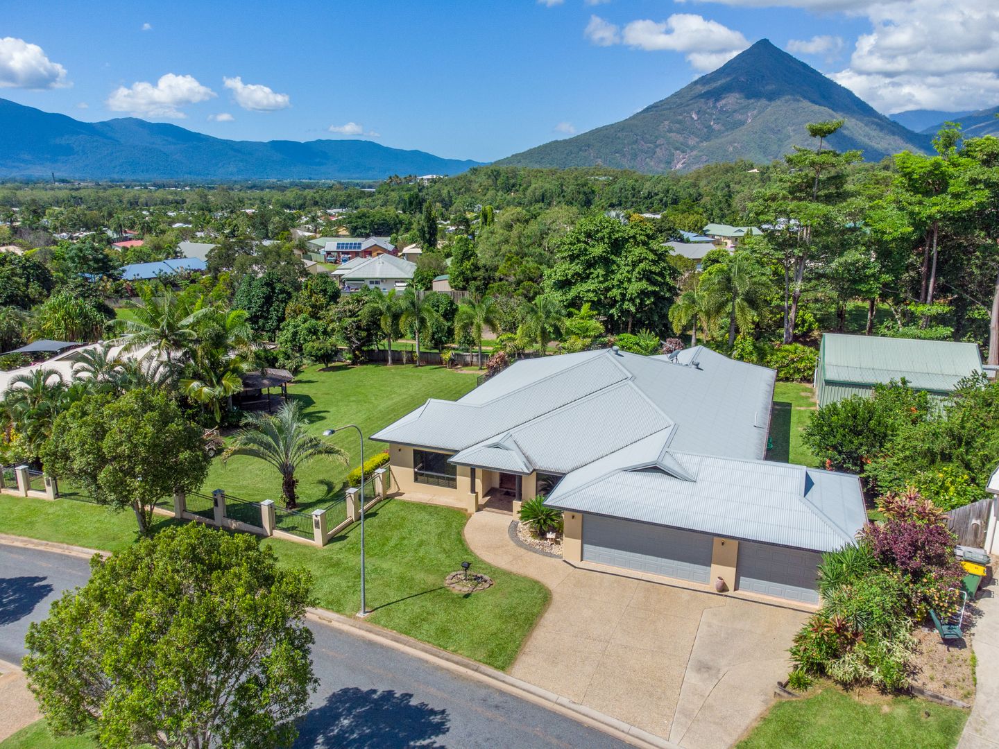 5 bedrooms House in  GORDONVALE QLD, 4865