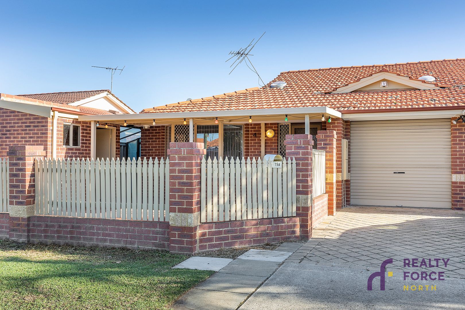 15A Sampson Close, Midlan Property History & Address Research Domain